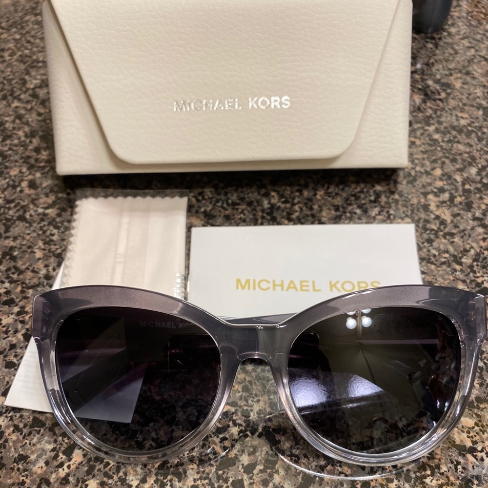 Micheal kors sunglasses